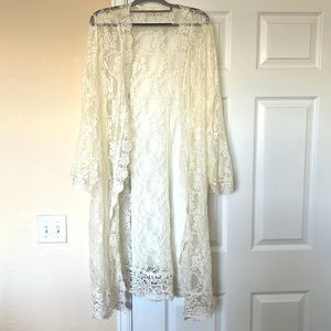 Stretchy lace kimono